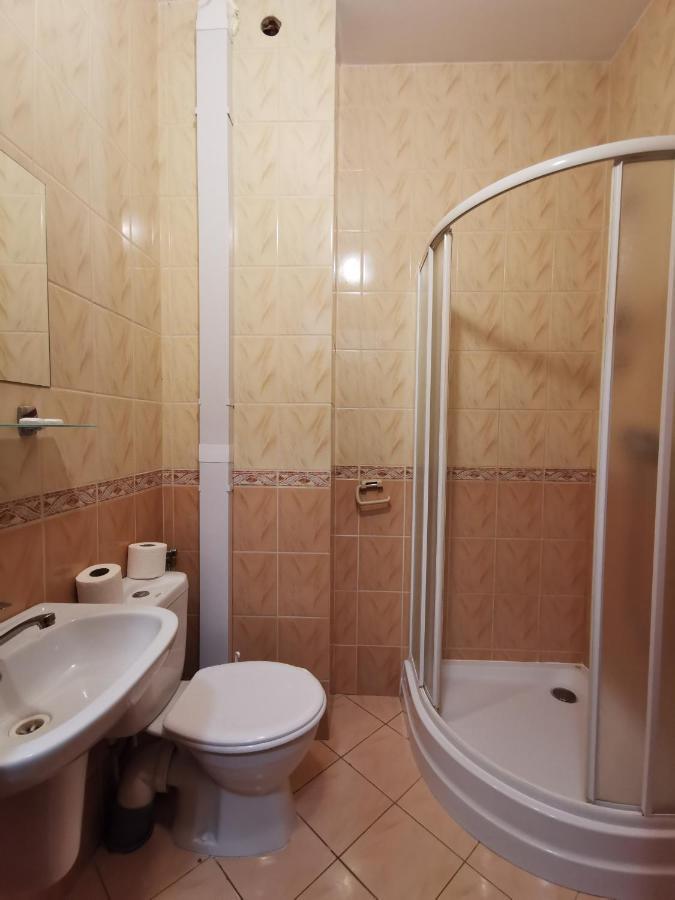 Podkowa Villa Police Kültér fotó